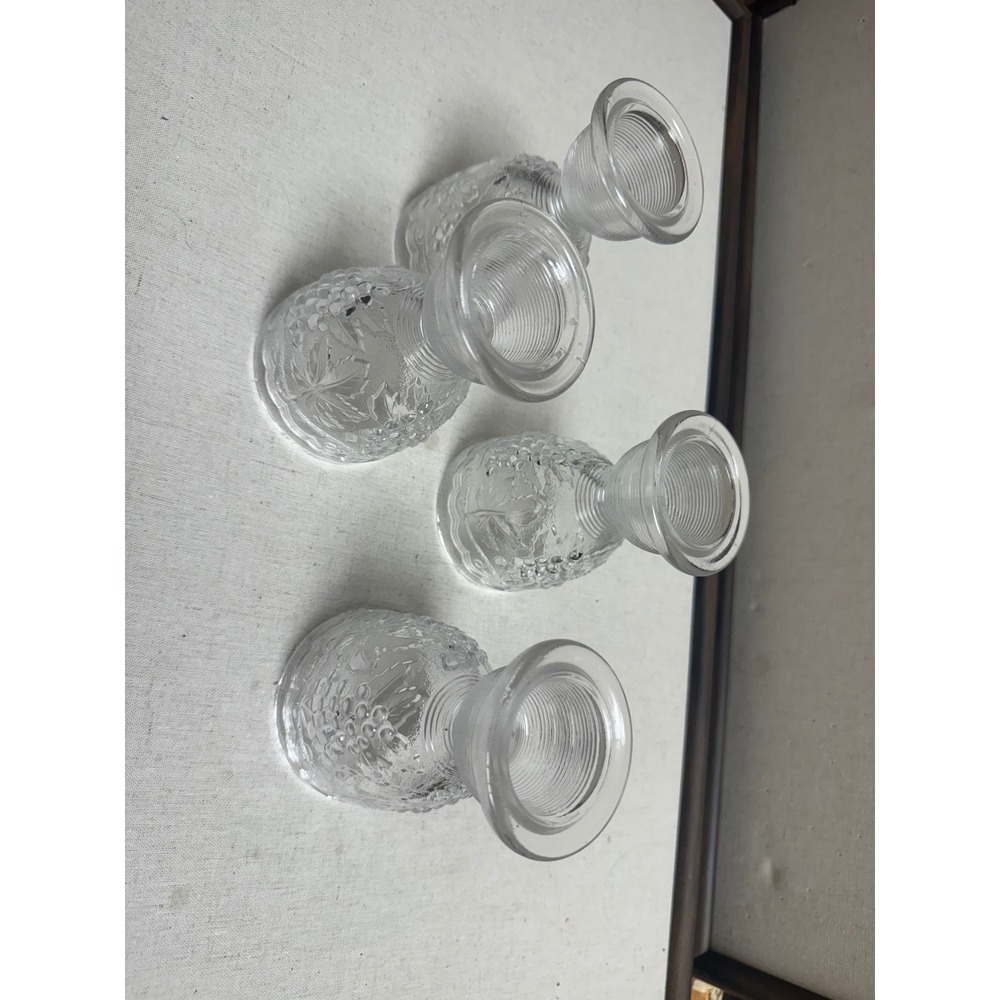 Set of 4 Vintage Frosted Glass Grape & Vine Goblets / Wine Glasses - Picture 4 of 4